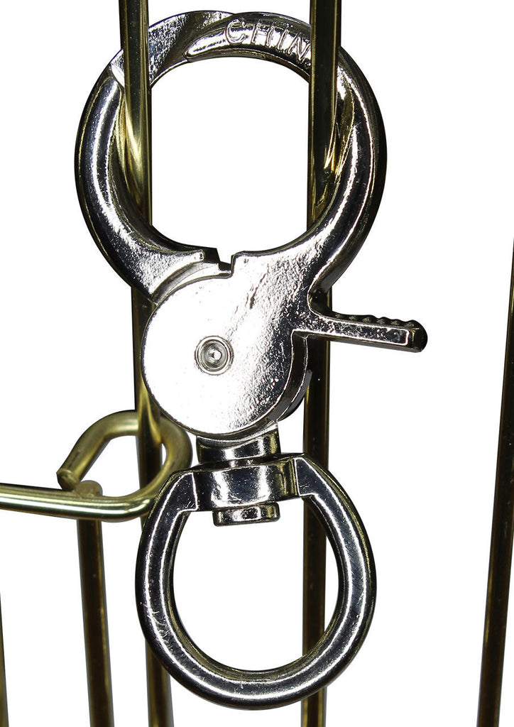 The 1321 Pk3 Key Claw Chain Ring from Bonka Bird Toys is a durable and very useful  bird safe claw ring. These claw rings have a wonderful highly reflective silver color finish, are 100% bird safe and can be used for so many different things.